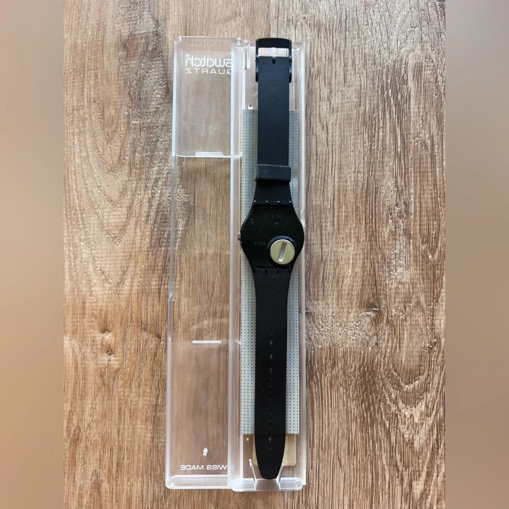 vintage Swatch Gent GLANCE GB149 watch, designed by Piero Fornasetti in 1992